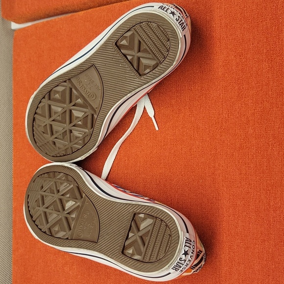 Converse Chuck Taylor All Stara sz 7 - Picture 4 of 6